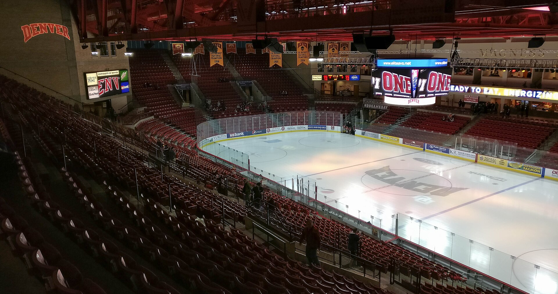1920px-Magness_Arena_pregame